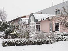 Landhaus Terrasse im Schnee